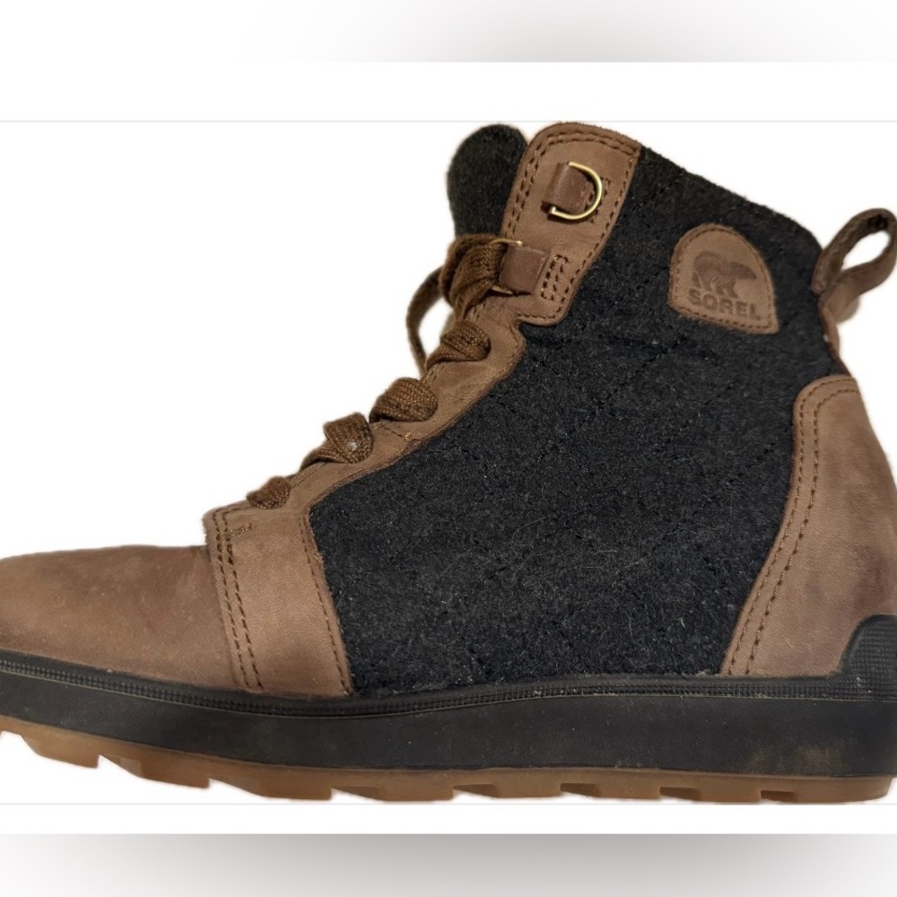 Sorel Brown and Black Ankle Boots